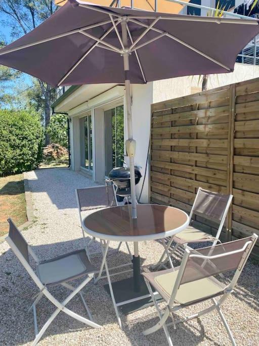 Appartement 2-4 Pers. Piscine, Entre Aix Et Cassis La Destrousse Kültér fotó