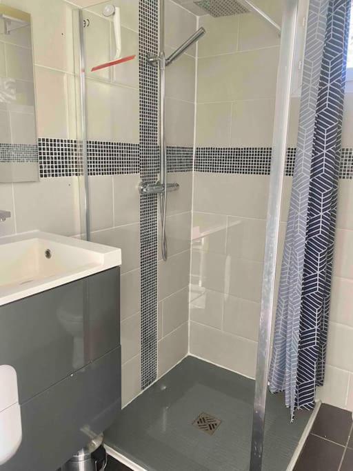 Appartement 2-4 Pers. Piscine, Entre Aix Et Cassis La Destrousse Kültér fotó