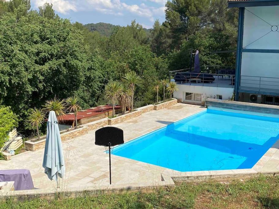 Appartement 2-4 Pers. Piscine, Entre Aix Et Cassis La Destrousse Kültér fotó